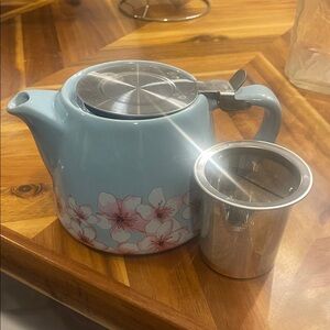 Floral Blue Teapot with Infuser